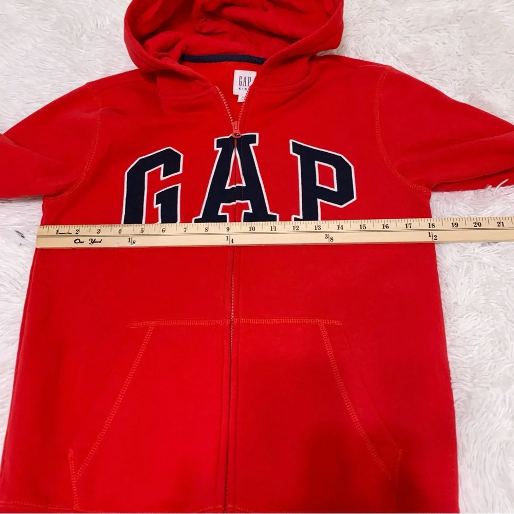 GAP Kids size‎ XXL(14-16) long sleeve full zip Hoodie in red